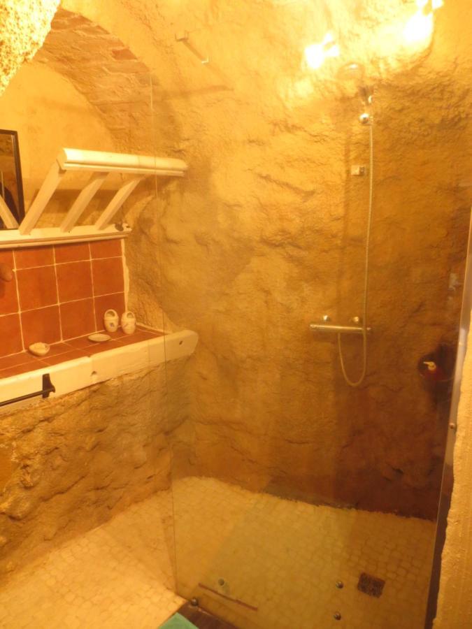 L'Etape troglo Hotel Vouvray Esterno foto
